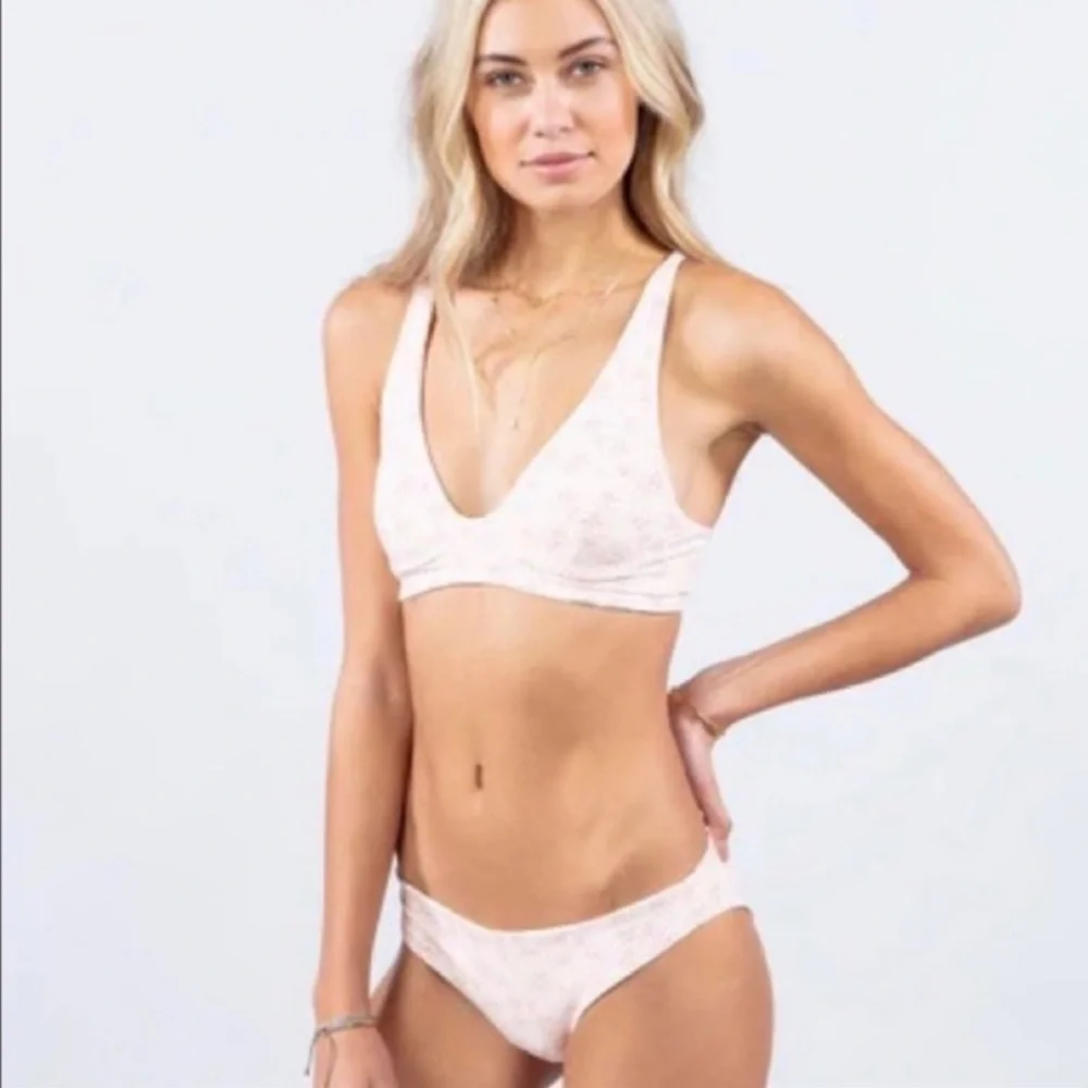 Rip Curl Floral Bikini - Multicolor - Picture 3 of 15